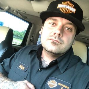 Meet your Posher, Alex